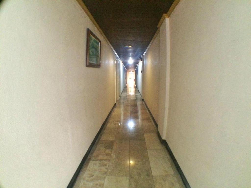 Suzuki Beach Hotel Olongapo Exterior photo